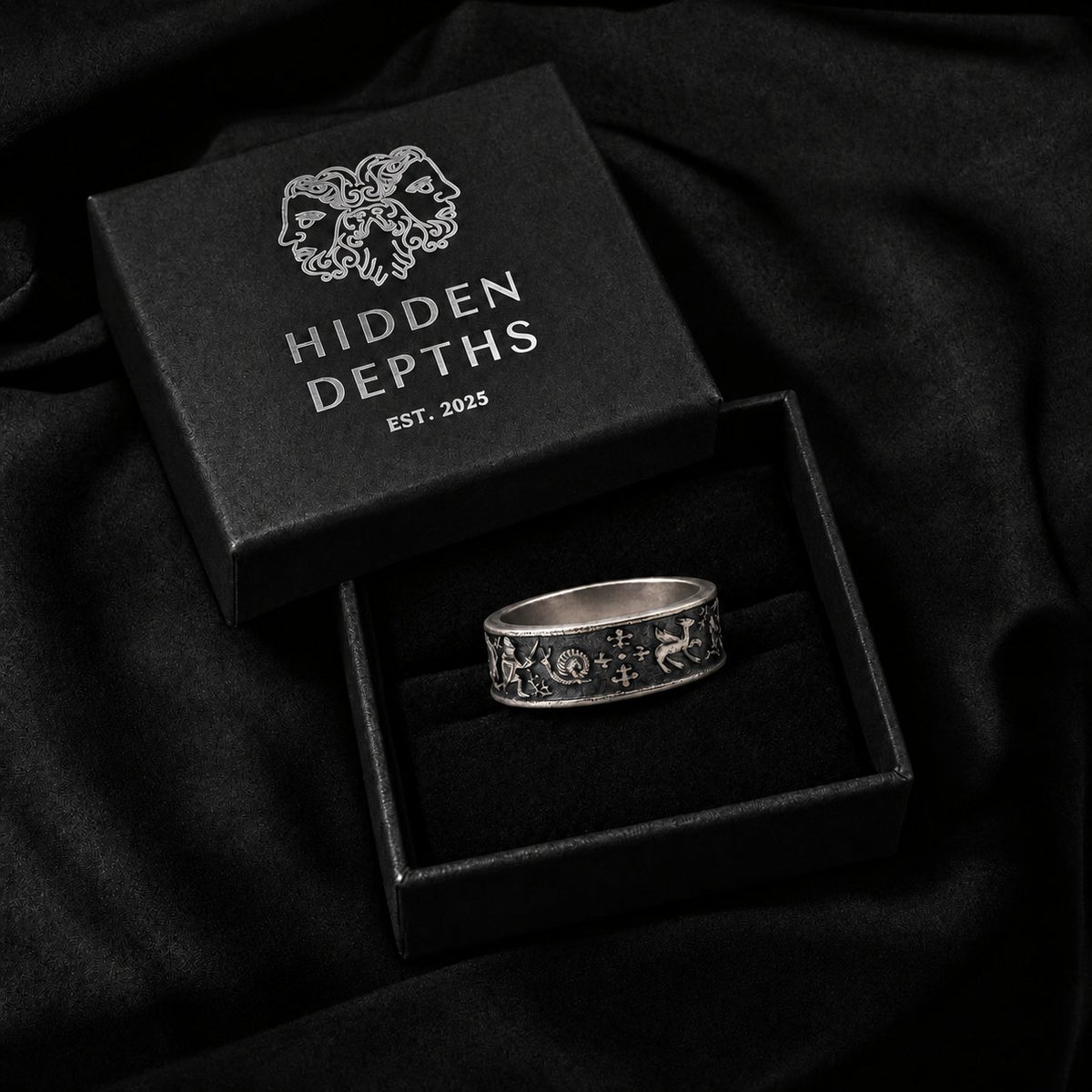 ⚔️✨Medieval Marginalia Ring – Vintage Silver Ring with Whimsical Medieval Engravings100% 925 Sliver (✨Buy 2 Free Shipping)